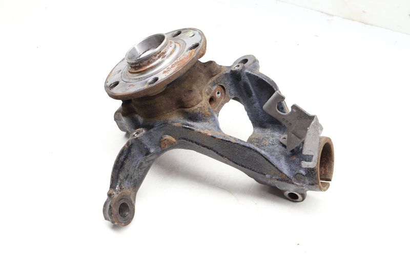 Spindle Knuckle w/ Wheel Bearing 3QF407255E — Used (SKU 643739)