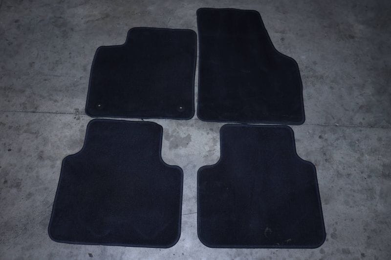 Carpet Floor Mat Set 3CN864435 — Used (SKU 629463)