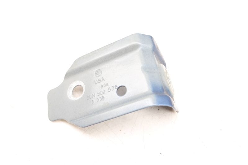 Fender Mount / Bracket 3CN809536 — Used (SKU 512477)