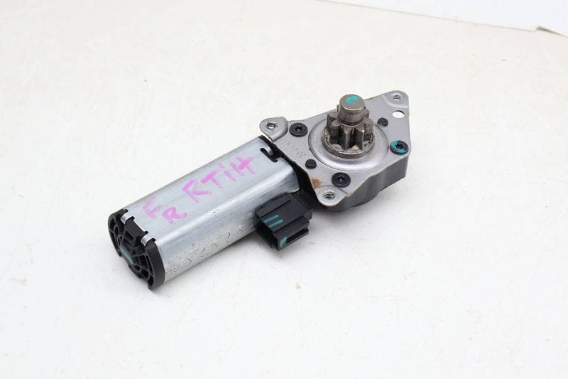 Rear Tilt / Height Adjustment Seat Motor 3QF959112A — Used (SKU 686899)