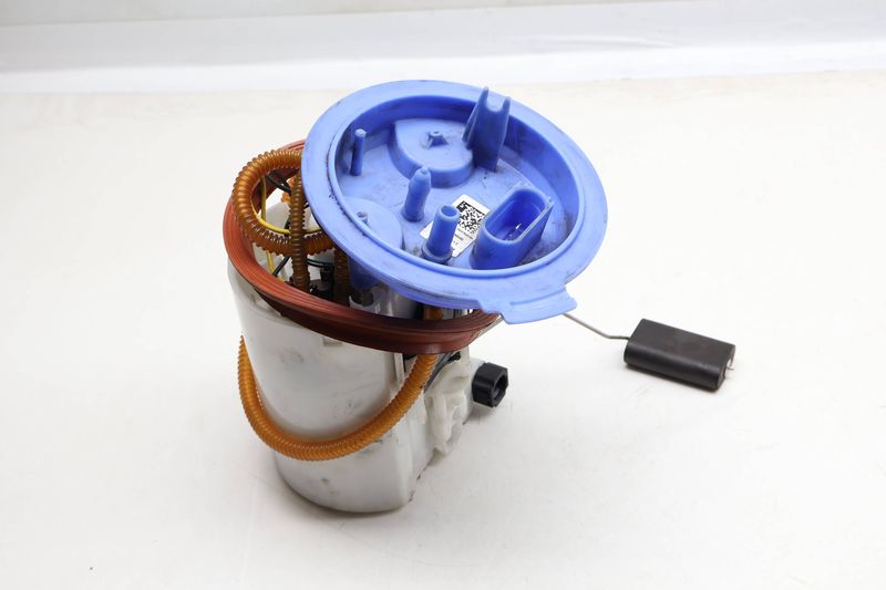 Fuel Pump Assembly 3QF919051E — Used (SKU 629376)