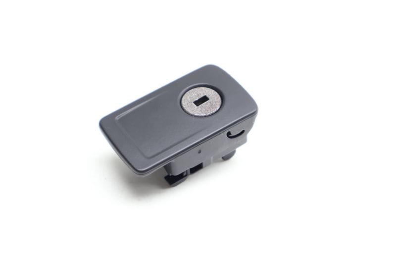 Glove Box Handle / Lock Cylinder 3CN857147 — Used (SKU 686703)