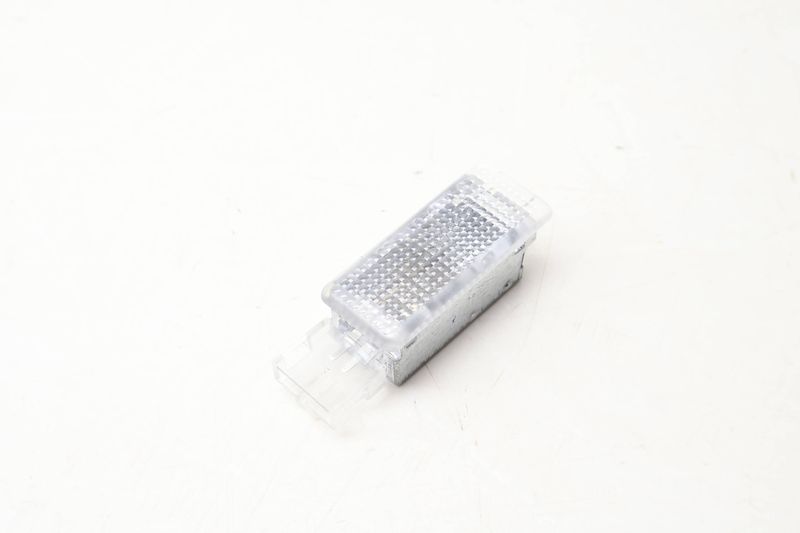 Interior Clear Light 7L0947415 — Used (SKU 643409)