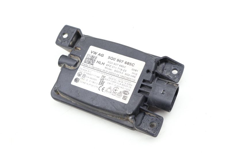 Blind Spot Detection Control Module (SLAVE) 5Q0907685C — Used (SKU 643467)