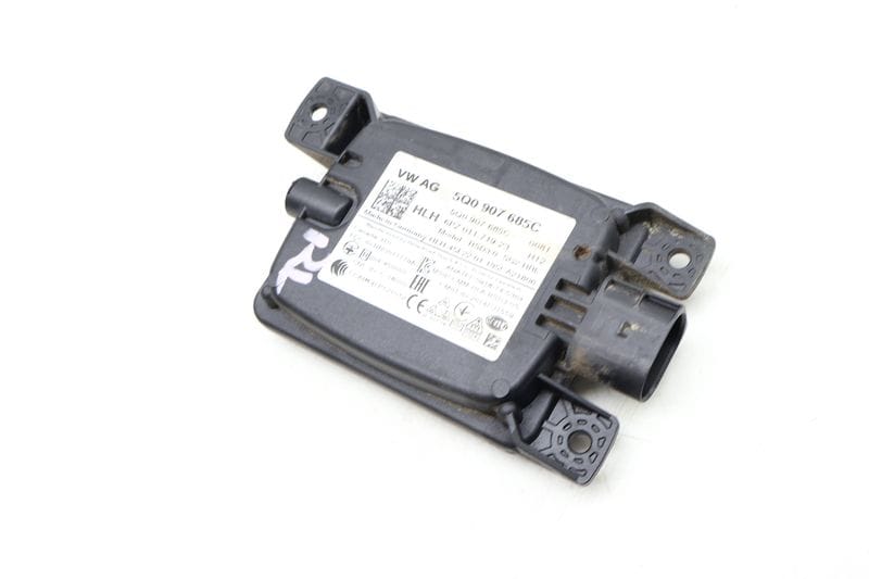 Blind Spot Detection Control Module (SLAVE) 5Q0907685C — Used (SKU 650911)