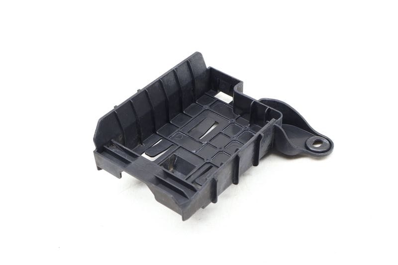 Lane Change Assist Control Module Bracket 3QF907455 — Used (SKU 650787)