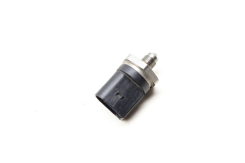 Low Pressure Fuel Sensor 06H906051J — Used (SKU 650986)