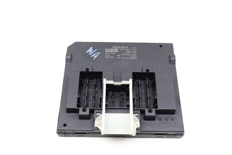 Onboard Supply Control Module / BCM 5Q0937085BT — Used (SKU 651119)