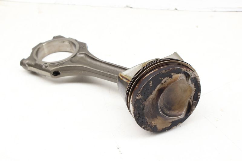 Piston w/ Connecting Rod 03H107065CD — Used (SKU 686963)