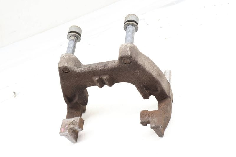 Brake Caliper Carrier / Bracket 5Q0615425C — Used (SKU 687021)