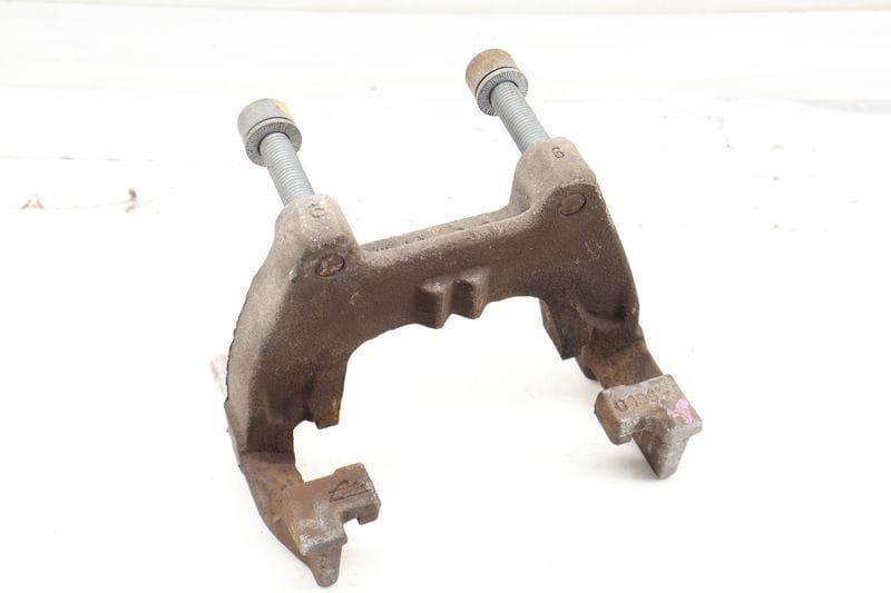 Brake Caliper Carrier / Bracket 5Q0615425C — Used (SKU 687022)