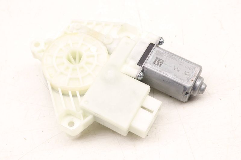 Power Window Motor 5Q4959812G — Used (SKU 512346)