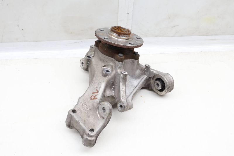 Spindle Knuckle w/ Wheel Bearing 3QF505435E — Used (SKU 629369)