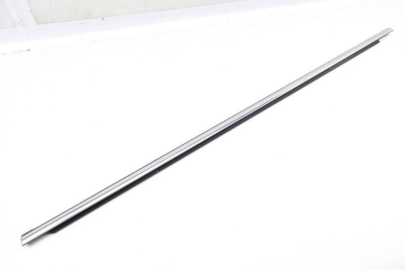 Outer Door Window Slot Seal / Trim 3CN839476 — Used (SKU 629123)