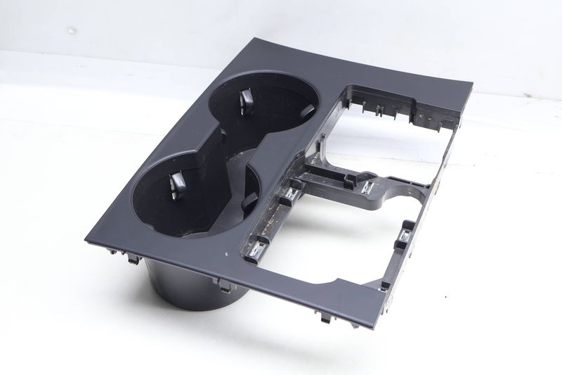 Shifter Trim / Cup Holder 3CN864263F — Used (SKU 643537)