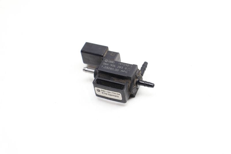 Solenoid Valve 06H906283B — Used (SKU 629303)
