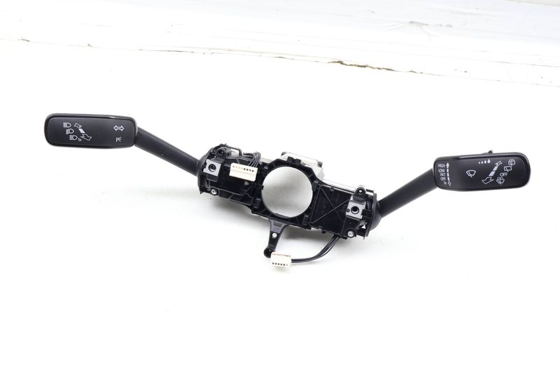 Steering Column Switch / Stalk Assembly 5Q1953521R — Used (SKU 686680)