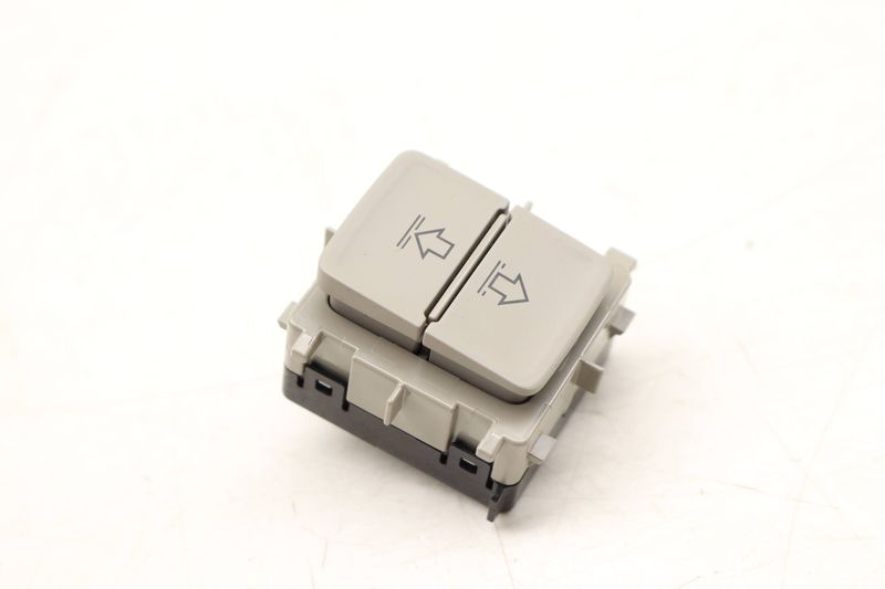 Sunshade / Sun Shade Switch 510959620 — Used (SKU 512246)