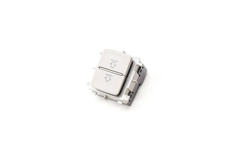 Sunshade / Sun Shade Switch 510959620 — Used (SKU 643413)