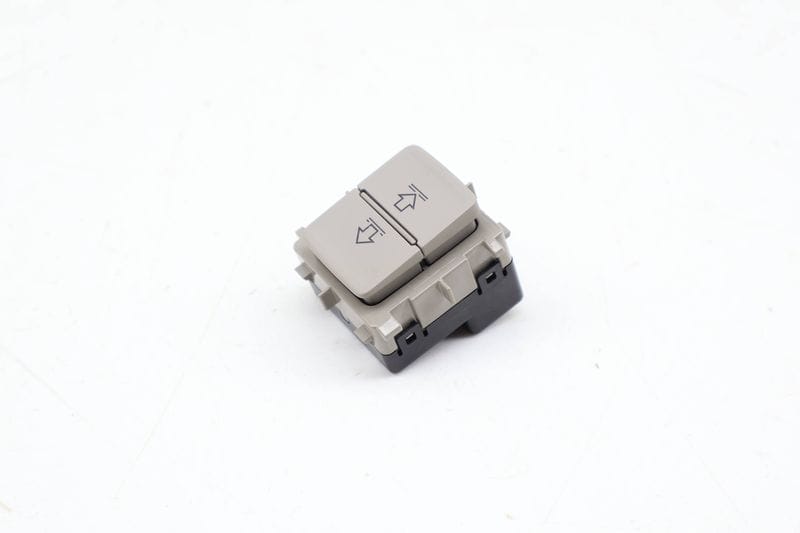 Sunshade / Sun Shade Switch 510959620 — Used (SKU 686722)