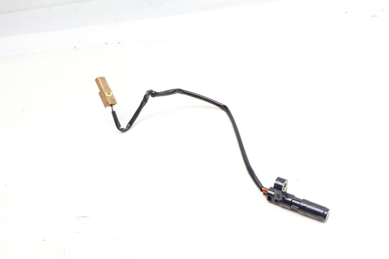 Transmission Speed Sensor (G195) 09G927321D — Used (SKU 651070)
