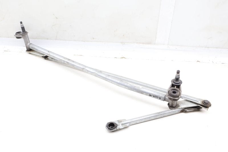 Windshield Wiper Transmission / Bracket 3CN955023A — Used (SKU 643580)
