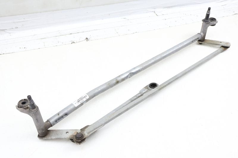Windshield Wiper Transmission / Bracket 3CN955023A — Used (SKU 686926)