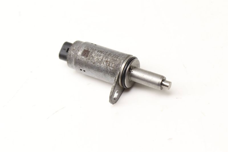 Cam Valve / Camshaft Adjustment Solenoid 06E103697Q — Used (SKU 595767)