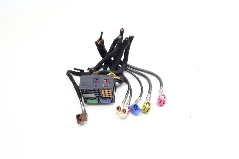 Bluetooth / SD / CD Control Unit Wiring Connector Set — Used (SKU 694789)