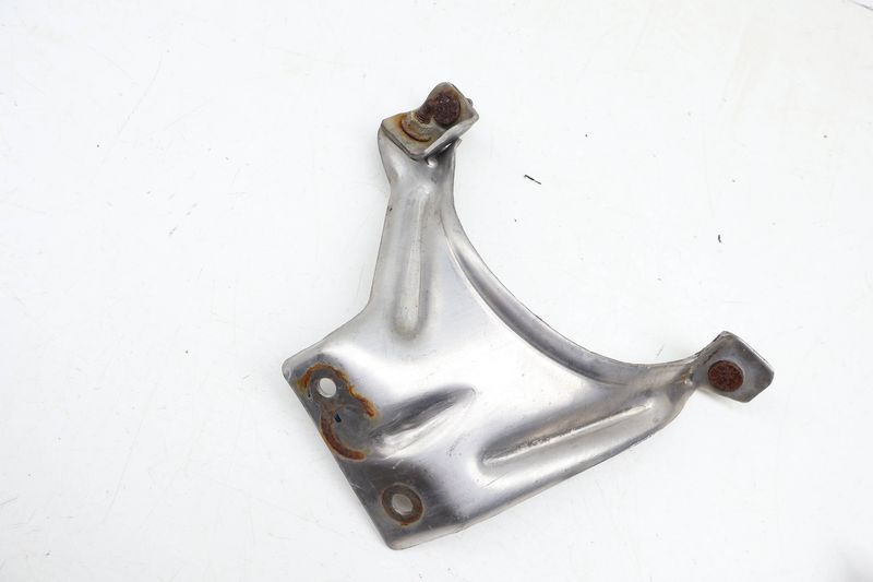 Exhaust Pipe Mount Bracket 5Q0253461B — Used (SKU 694893)