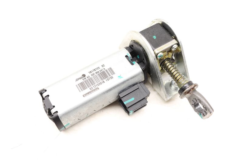 Front Tilt Seat Motor 3QF959247A — Used (SKU 540089)