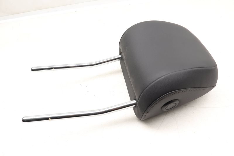 Headrest / Head Rest 5NN881903E — Used (SKU 539885)