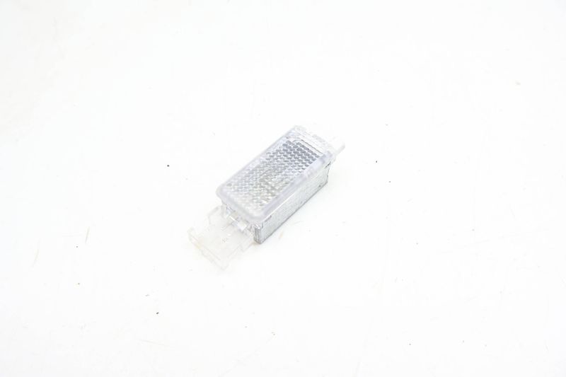 Interior Clear Light 7L0947415 — Used (SKU 694708)