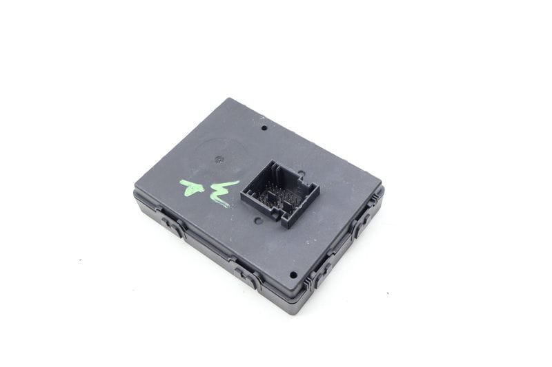 Keyless Entry / Kessy Control Module 3Q0959435L — Used (SKU 694640)