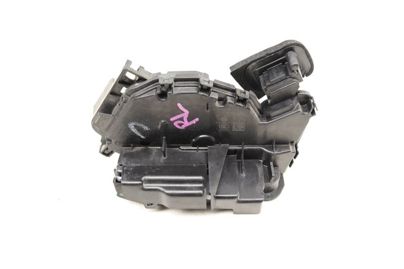 Door Latch / Lock Actuator 17A839015 — Used (SKU 539996)