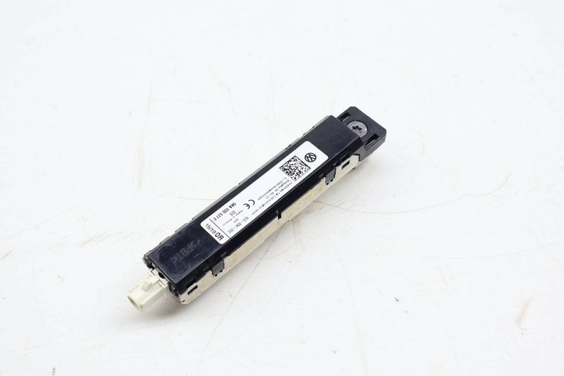 Upper Antenna Booster 5NA035577E — Used (SKU 694644)