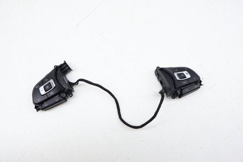 Steering Wheel Control Switch / Button Set 5NA959442A — Used (SKU 694680)