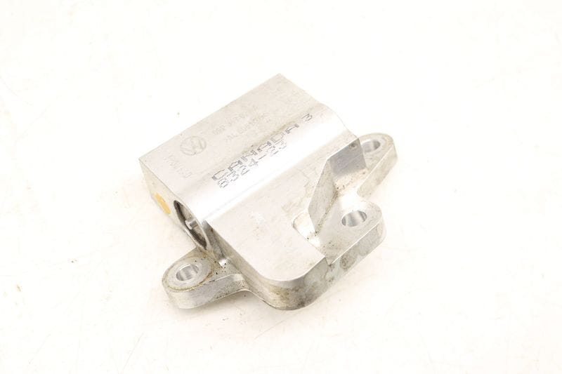 Transmission Oil Cooler Temperature Valve 09P317027A — Used (SKU 540115)