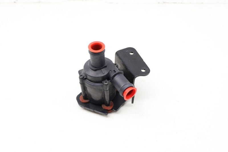 Auxiliary Water / Coolant Pump 06H121601M — Used (SKU 721998)
