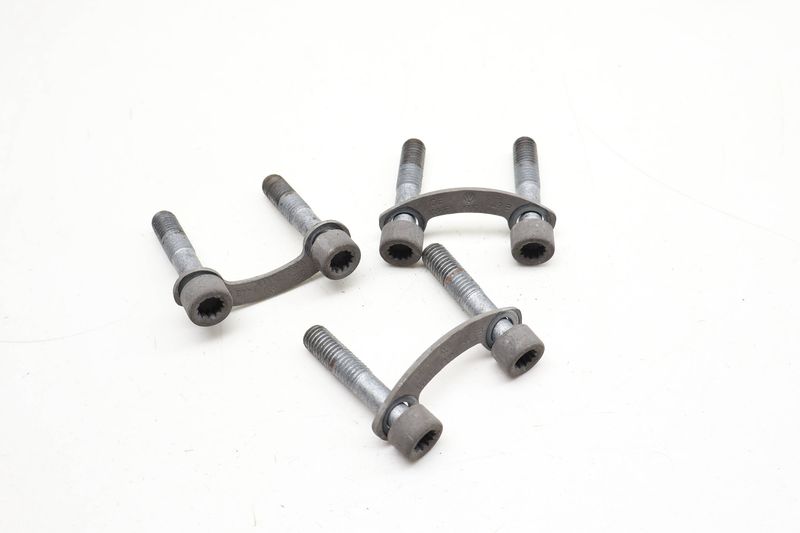 CV Axle Flange Bolt / Plate Set N90097204 — Used (SKU 721982)