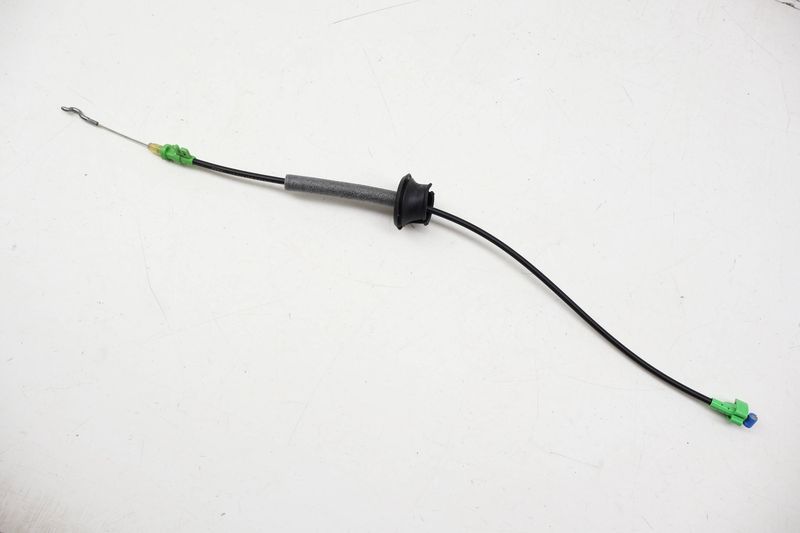 Door Latch / Handle Release Cable 4M8837085 — Used (SKU 722269)