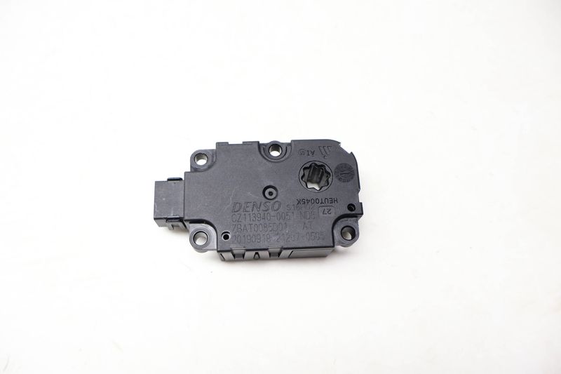 HVAC Flap / Servo Air Motor / Actuator 4M0820511A — Used (SKU 721912)
