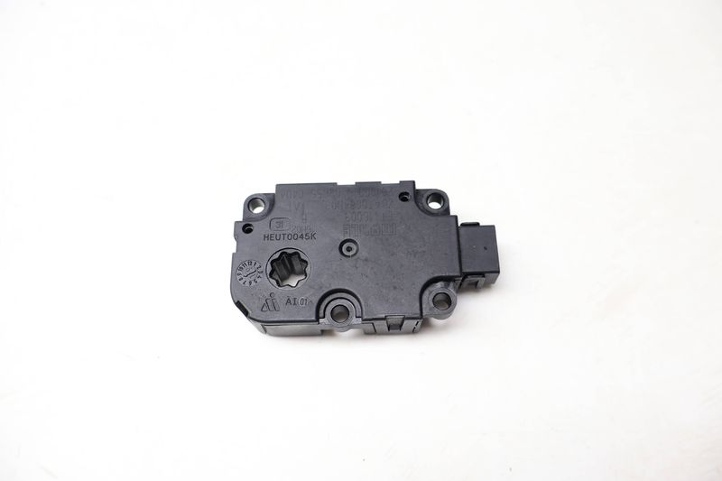 HVAC Flap / Servo Air Motor / Actuator 4M0820511A — Used (SKU 721913)