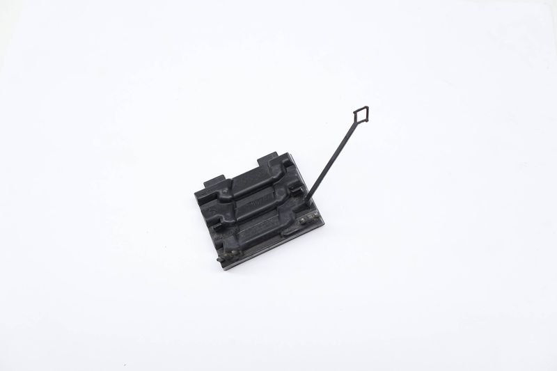Bumper Tow Hook Cover / Cap 4M8807441B — Used (SKU 721961)