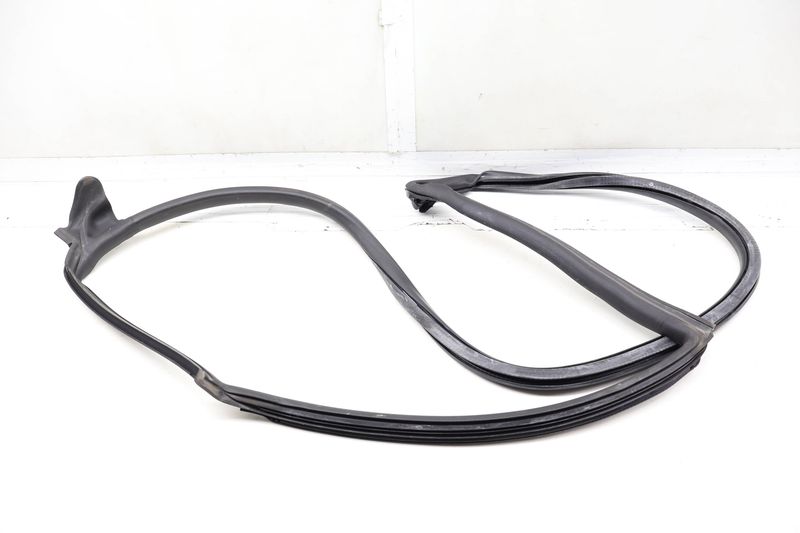 Door Seal / Weather Stripping (INNER) 4M8833707F — Used (SKU 722221)