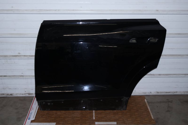 Door Shell / Skin 4M8833051C — Used (SKU 721791)