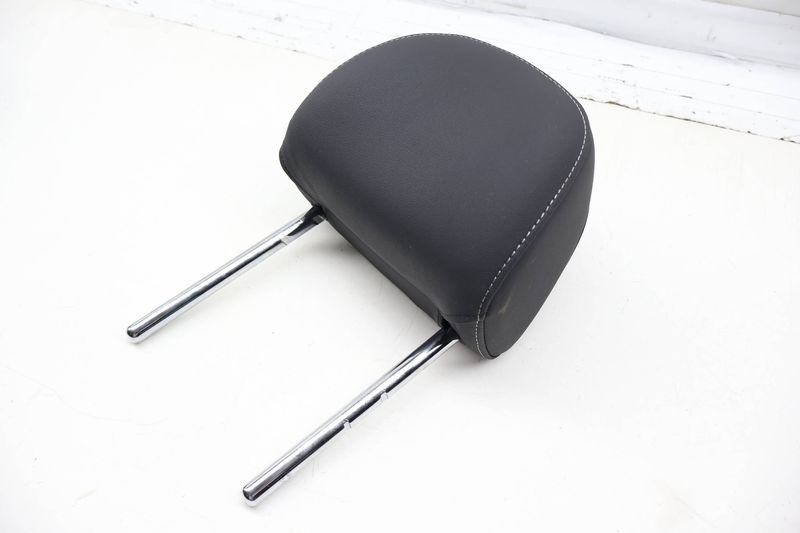 Headrest / Head Rest 4M8885901 — Used (SKU 722106)