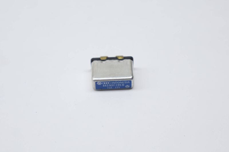Thermal Fuse / Relay (15 AMP) 443937105B — Used (SKU 721963)