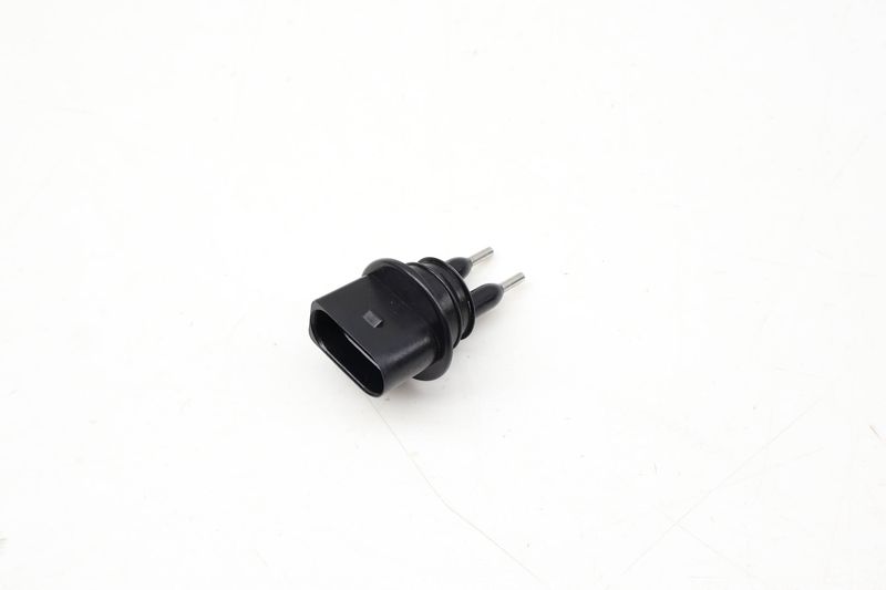 Windshield Washer Fluid Level Sensor 7M0919376 — Used (SKU 722041)