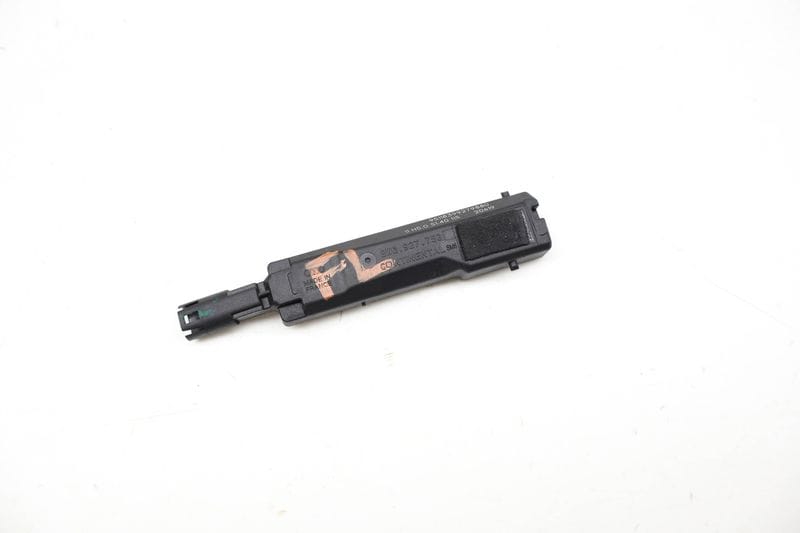 Door Handle Keyless Entry Sensor 8W0927753 — Used (SKU 716152)